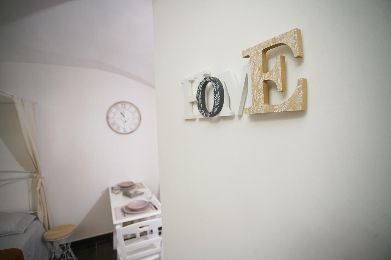 Home 5 - Arco Antico Putignano Exteriör bild